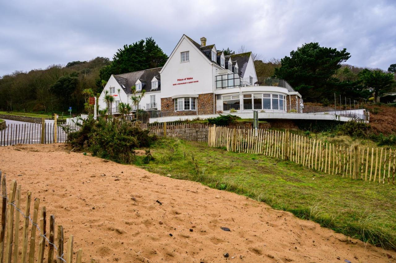 The Prince Of Wales Hotel St Ouen's ภายนอก รูปภาพ